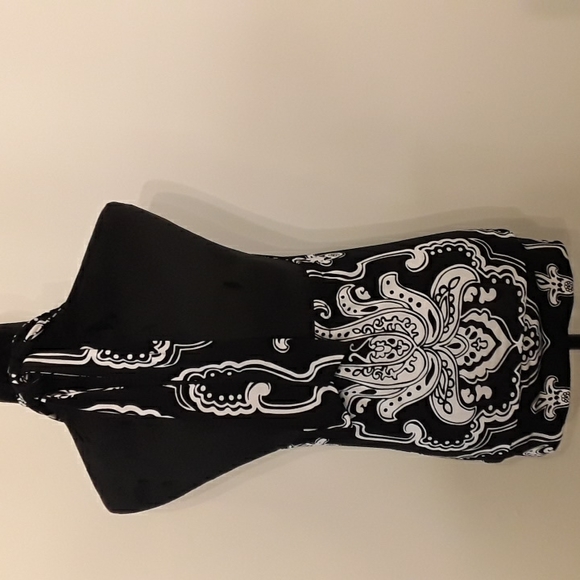 Black and white halter top White House Black Market XS - Picture 4 of 6